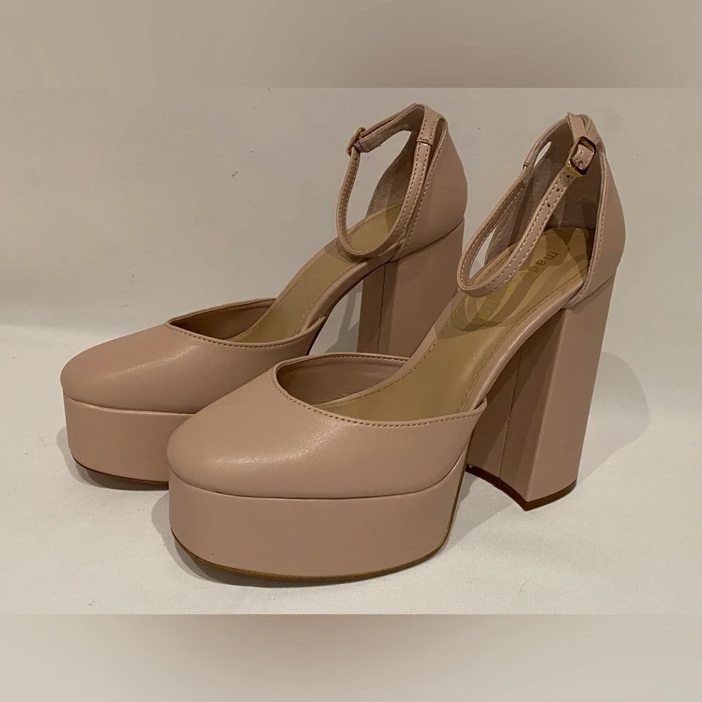 NEW Madden Girl Women’s Dion Platform Pumps Blush Pink Size 8.5M